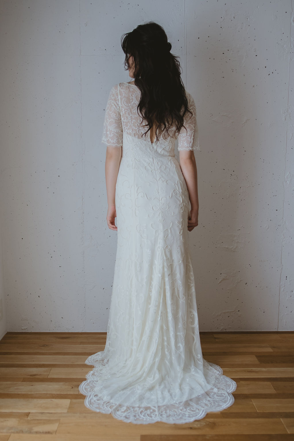 アンティーク　ヴィンテージ　英国　テディベア　リネンホワイトドレス アンティーク ヴィンテージ 英国 テディベア リネンホワイトドレス